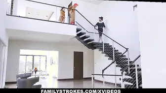 FamilyStrokes - Stepdaddy Gets Blowjob on Thanksgiving (Brooklyn Chase) (Rosalyn Sphinx)