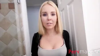BLONDE MOM TAKES ADVANTAGE OF s.'S BONER