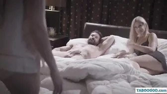 Pervert family threesome