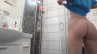 My dad's wife is slutty Milf. I fucks her in all holes. Family therapy 2020