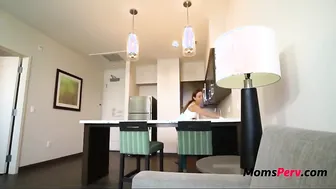 Rekindling Mom's Lusty Pussy- Havana Bleu