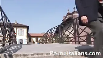 i.  italiano - tette e capezzoli da leccare - italian teen old man