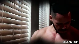 Neighborhood cock - Valentin Petrov, Derek Scott