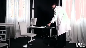 Eating my sister's creampie
