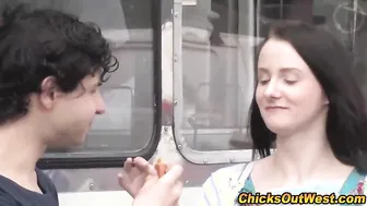 Real amateur gf outdoor oral