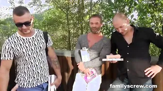 Fucked Up stepfamily Tries Out New Tricks