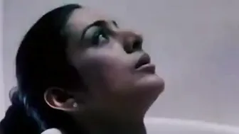 actress tabu gets forced by ghost
