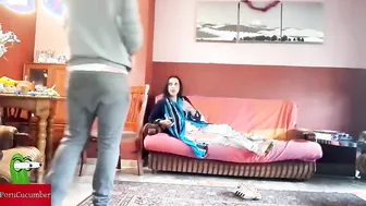 He paints the toenails of his gypsy sister and fucks her