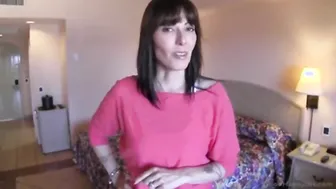 Zoey Holloway jerks off Stepson