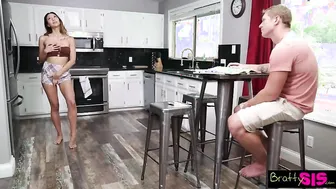 Kimora Quin fantasizes, "Im going to cum all over your big cock Stepbro" - S24:E6