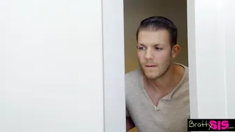 Step Sis - BFF Catches StepBro Creaming His Sisters Pussy! S6:E8
