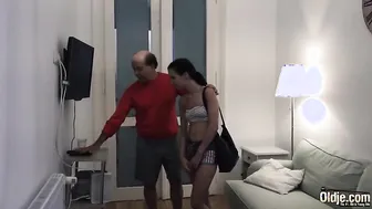 Old man fucks pretty and cums her feet