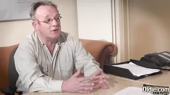 Old man fucks teenager