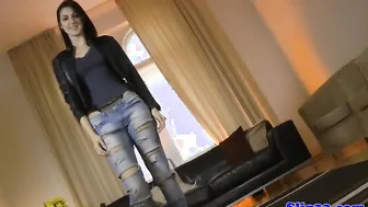 Tall eurobabe sucks geriatric at casting
