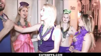 Cute Teen Girls Orgy With Guys During Mardi Gras