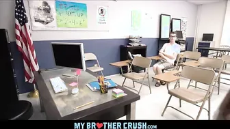 Straight Nerdy Twink Stepbrother Alex Meyer Family Fucked By Popular Stepbrother In Classroom