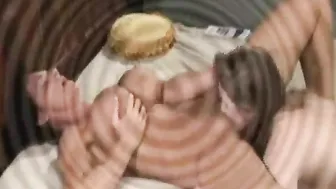 Lesbian mom cum squirt in her daughter mouth