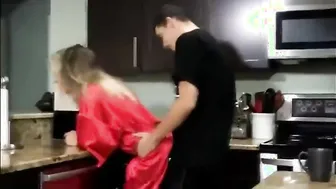 mom gets breakfast creampie from s.