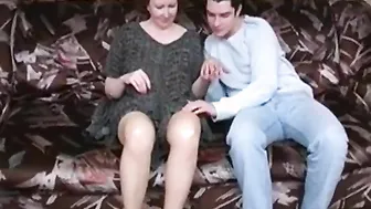 2553504 russian mature mom in pantyhose and her boy amateur