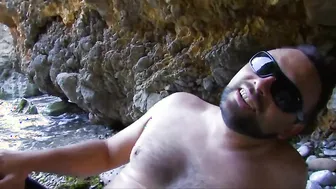 Uncle and the young granddaughter fuck on the beach